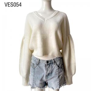 Hot selling winter fashion solid color high-quality V-neck sweater Women's retro loose fitting patchwork sleeve pullover