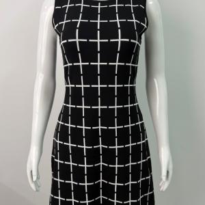 Women's Crew Neck Grid Pattern Sleeveless Knit Dress