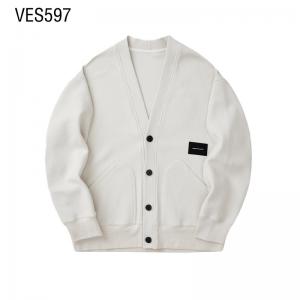 Customized cardigan men's V-neck solid color single breasted long sleeved knitted jacket with a minimalist style and pocket design. Outdoor clothing is customized by Chinese factories